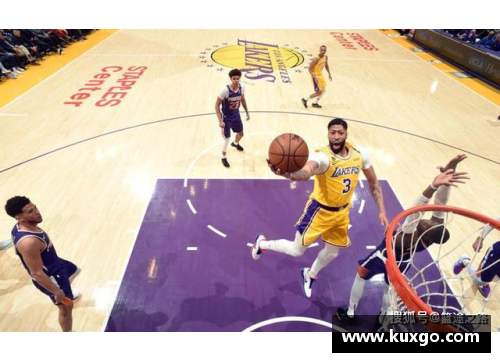 NBA洛杉矶湖人主场：球馆探秘与赛场传奇